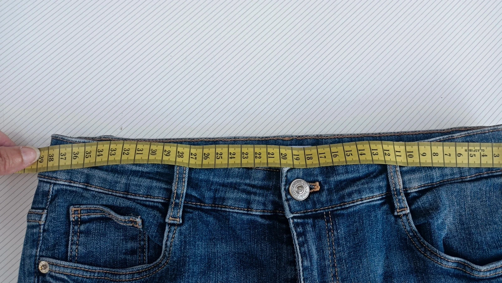 Calças jeans Zara Tamanho 40 (EUR) Slim/Reto Lavagem Média 💜 – photo 6